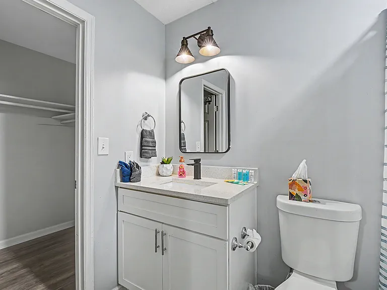 1541 Clifton Downs Dr SE — Photo 9