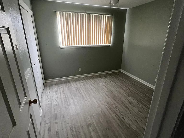 1006 N 4th St #10 — Photo 16