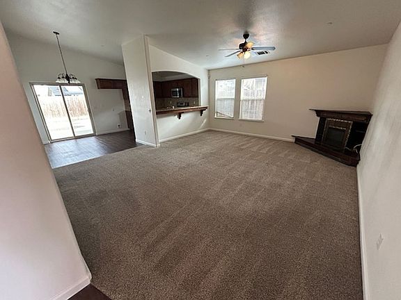 2nd image of 938 E Vine Ct