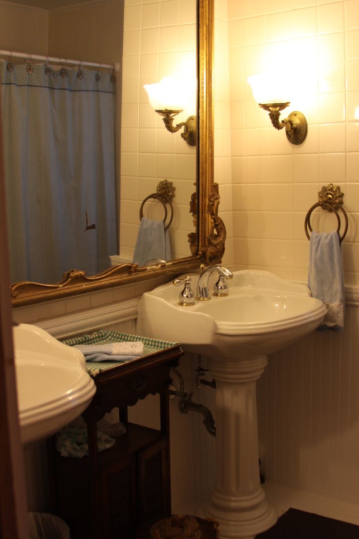 Full Bath With Double Sinks