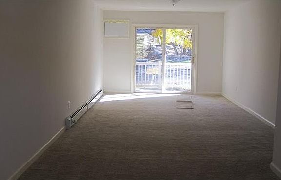 2nd image of 202 Parkside Dr #1B