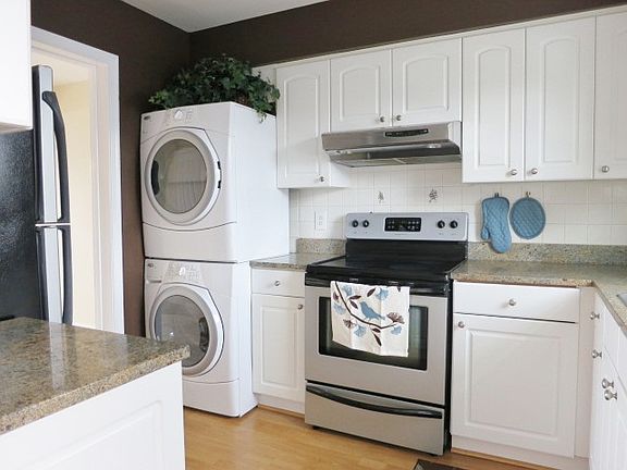 2nd image of 1048 Brixton Ct #C