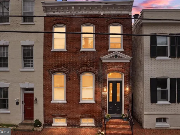 1006 Prince St APT 3, Alexandria, VA 22314
