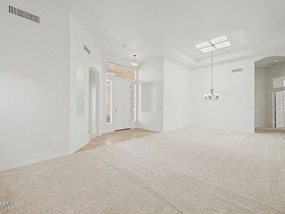 3rd image of 1528 E LAREDO Street