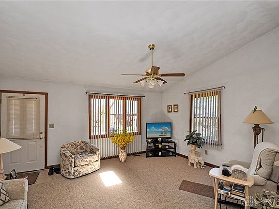 2nd image of 140 Dwyer Ave #B1