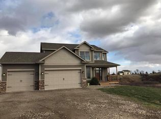 5801 38th St SW, Minot, ND 58701