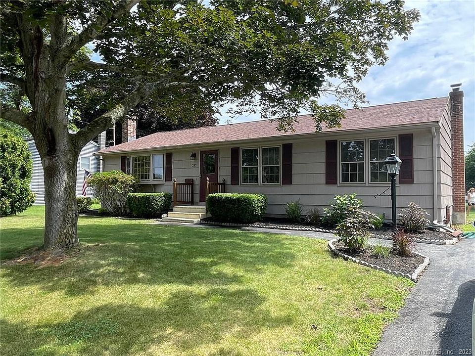 313 Ring Dr Groton CT 06340 Zillow