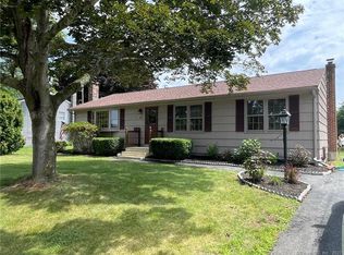 313 Ring Dr, Groton, CT 06340
