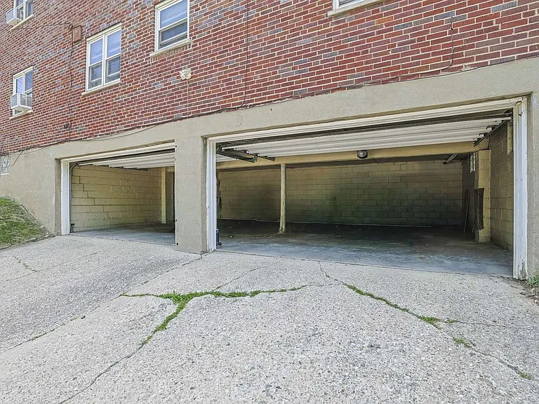 3470 Brotherton Rd — Photo 12