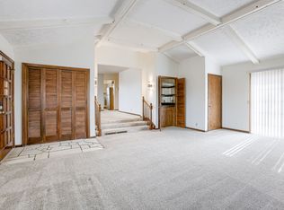 5455 Clay St, Omaha, NE 68152
