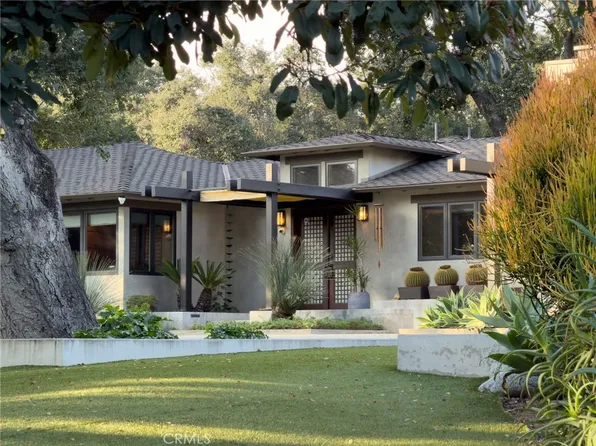 865 W Foothill Blvd, Arcadia, CA 91006
