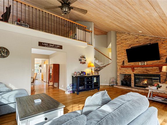 15th image of this home