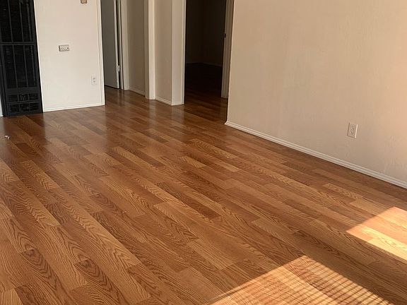 3rd image of 9500 Bancroft Ave #2
