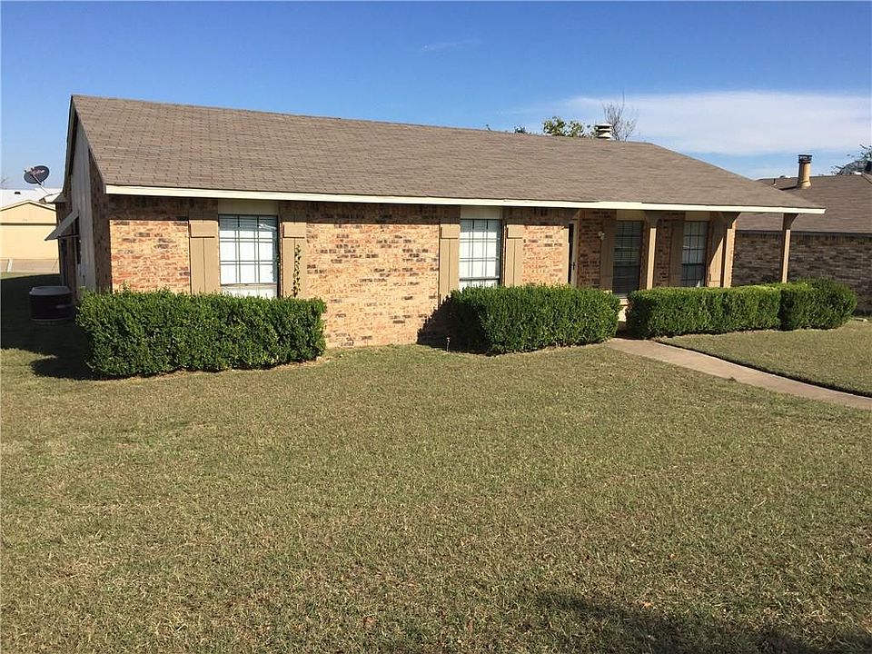 1st image of 653 Nora Ln