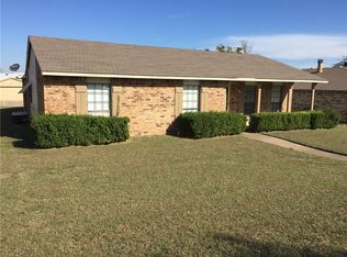653 Nora Ln, Desoto, TX 75115