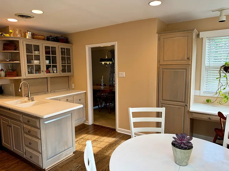 15 Plymwood Dr — Photo 8