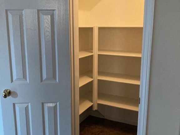 5th image of 42343 Wyandotte St