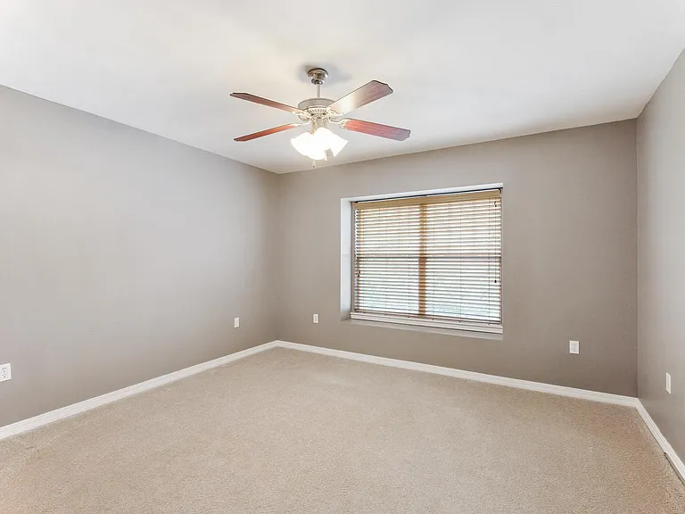 3096 Dundee Loop S — Photo 5