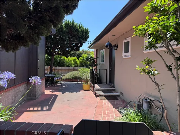 1821 Glenneyre St, Laguna Beach, CA 92651
