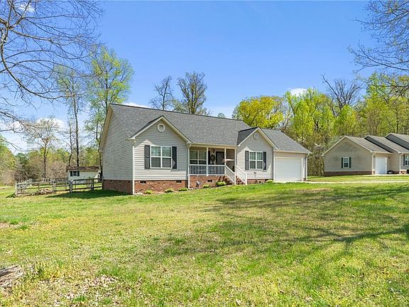 5th image of 768 Nat Conrad Rd
