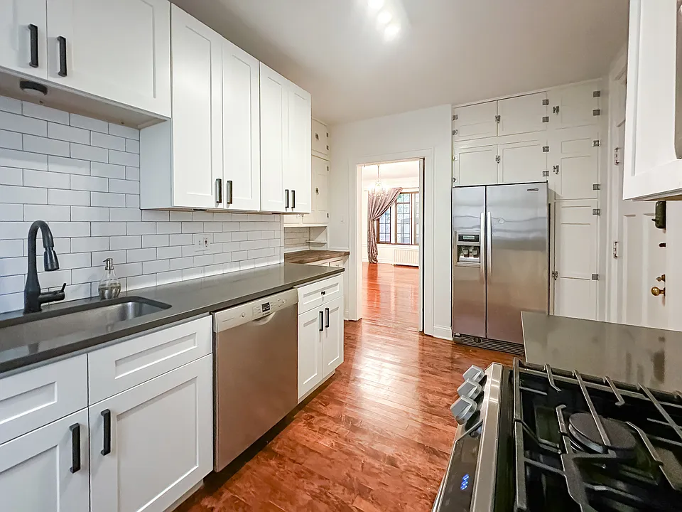 815A Forest Ave #1