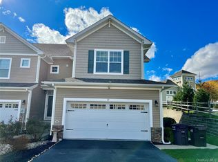 19 Highrose Ridge Way, Middletown, NY 10940