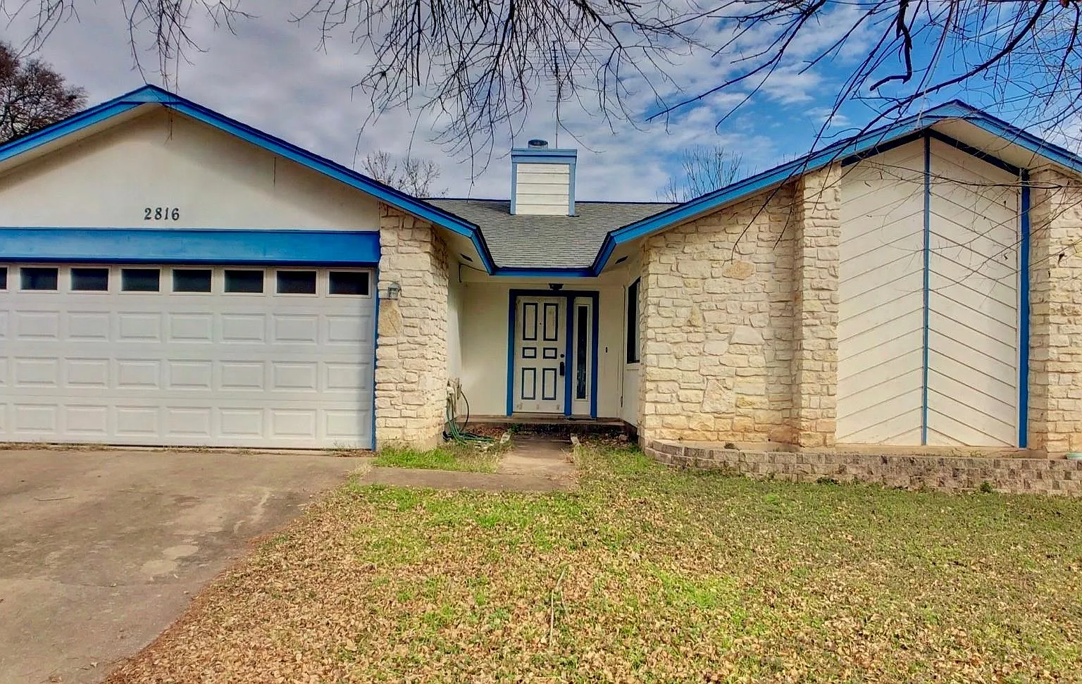 3 bed, 2.0 bath, 1489 sqft, $2,195 — Photo 2