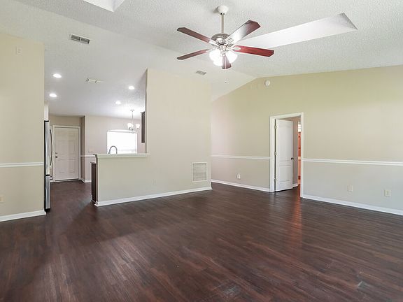 4th image of 282 Turtle Dove Dr