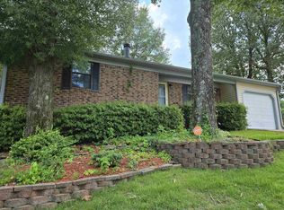 3900 Cedar Valley Dr, Paragould, AR 72450