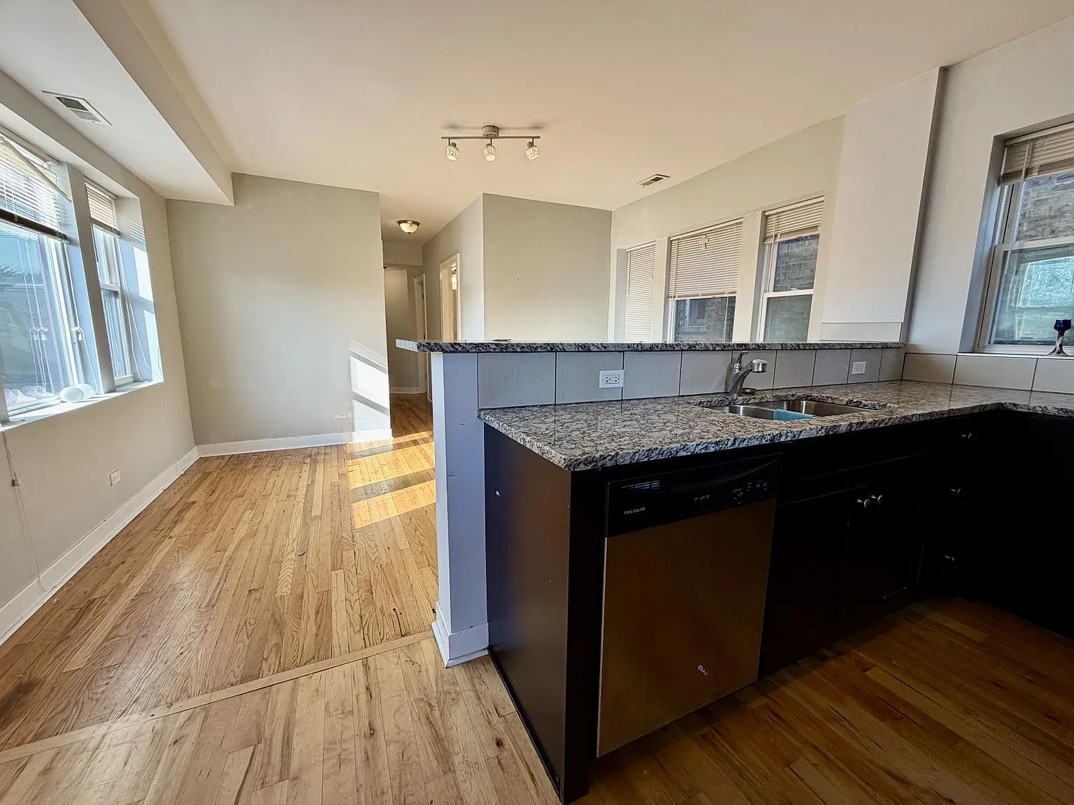 4117 West Lawrence Avenue #2 — Photo 4