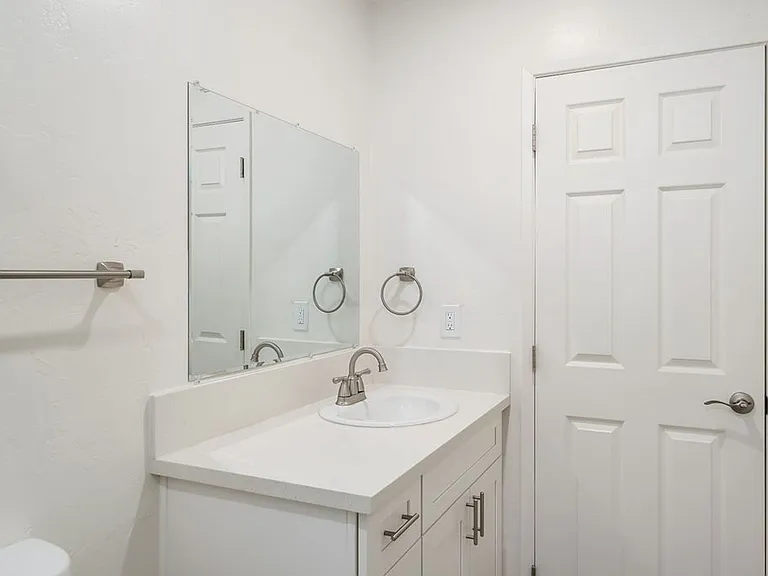 5340 Olmeda Ave — Photo 16