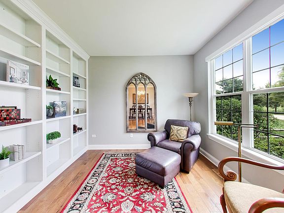 4th image of 823 Heatherfield Cir