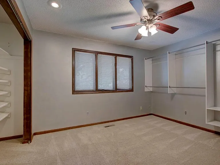 11805 Rosehill Rd — Photo 18