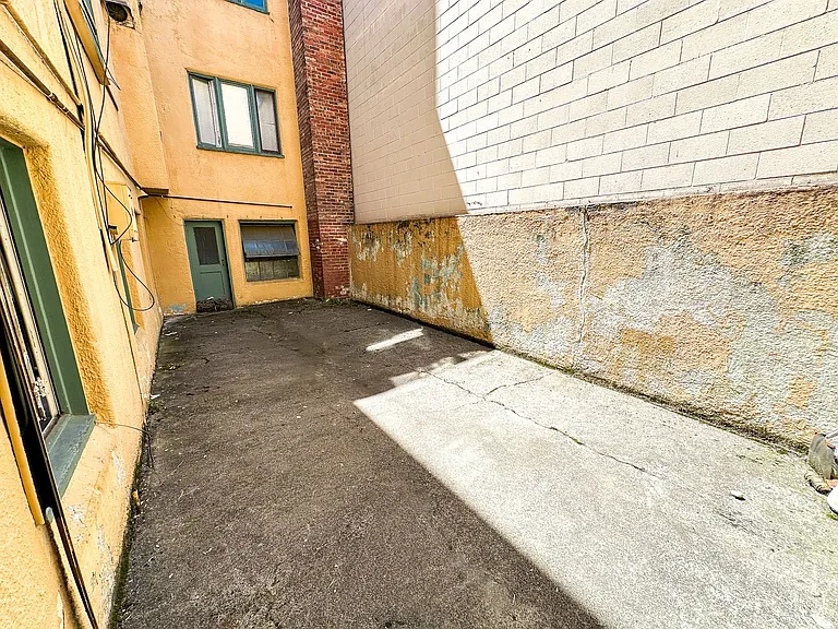 4515 Burke Ave N — Photo 29