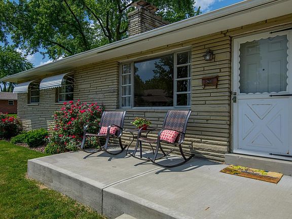 2nd image of 1514 Evaline Dr