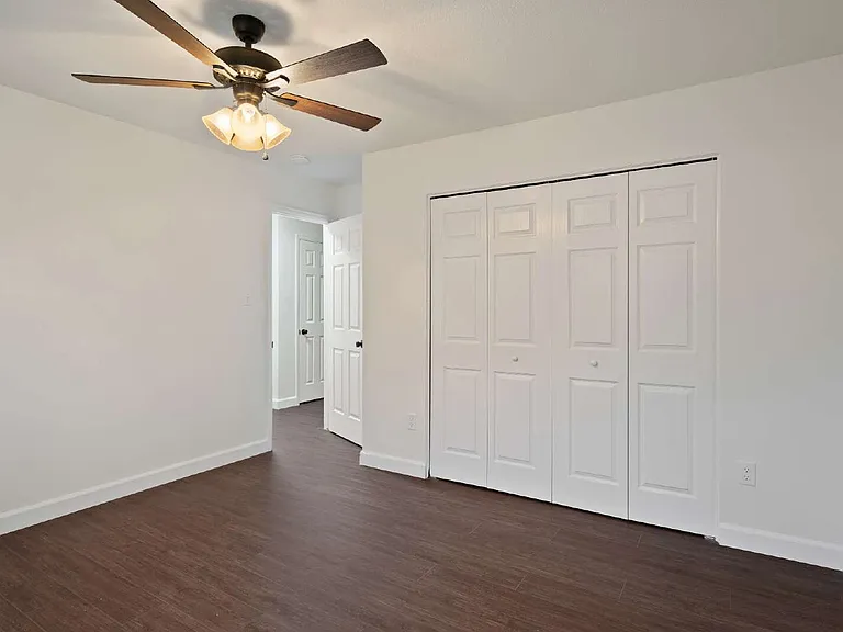 4930 King Arthur Way #C — Photo 15