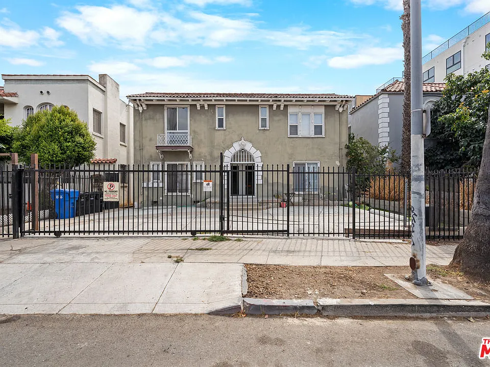 926 S Mariposa Ave