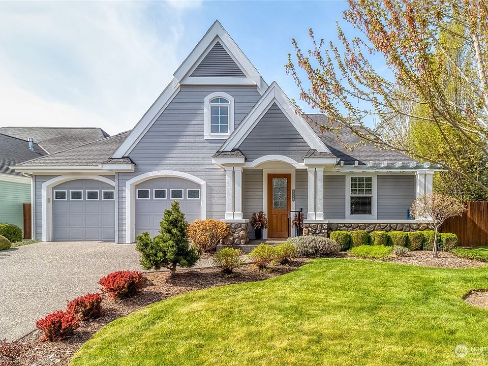 1st image of 1081 SE Creekside Drive