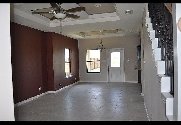 5th image of 908 E Canela Ave