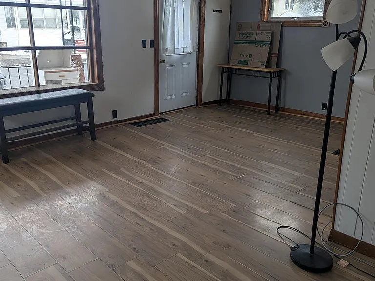 909 Franklin St — Photo 3