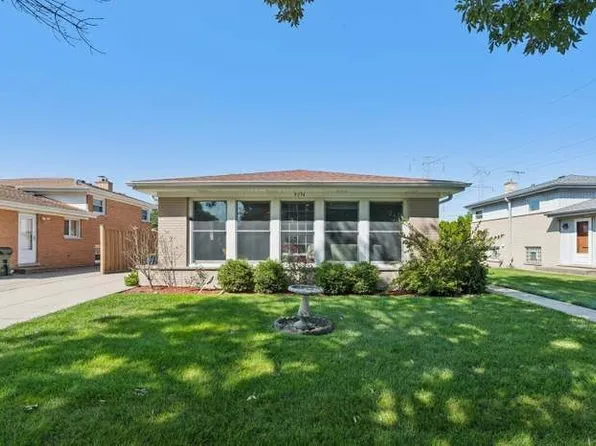 9314 Menard Ave, Morton Grove, IL 60053
