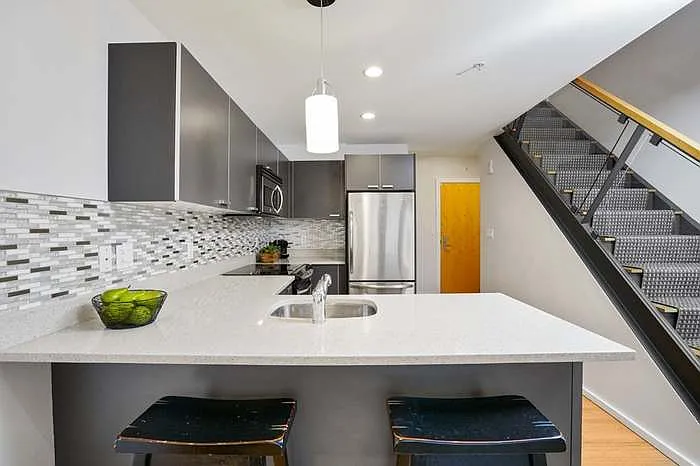 2 Earhart St #117 — Photo 4