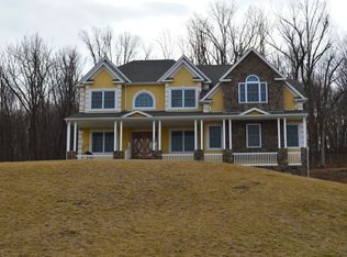 10 Lewis Ct, Harriman, NY 10926