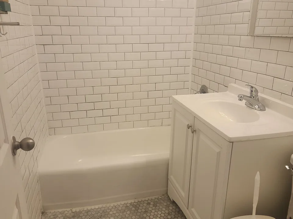 500 Central Ave #171