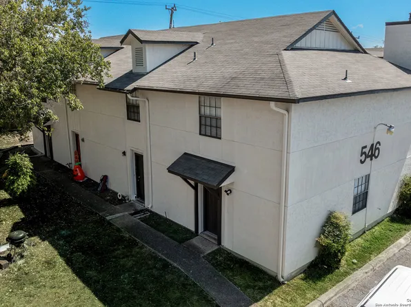 546 Dukeway, Universal City, TX 78148