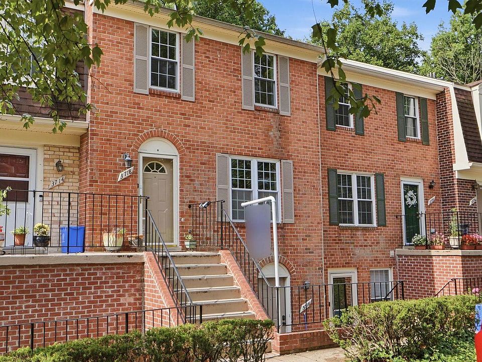 1st image of 3718 Ferrara Dr #4