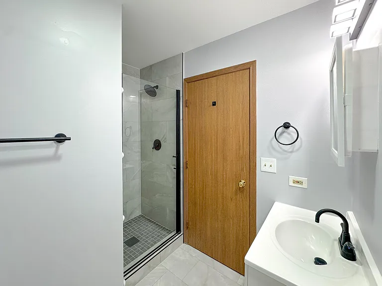 154 S Waters Edge Dr #B — Photo 14