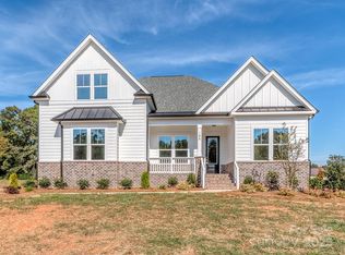 156 Triple Ponds Ct, Clover, SC 29710