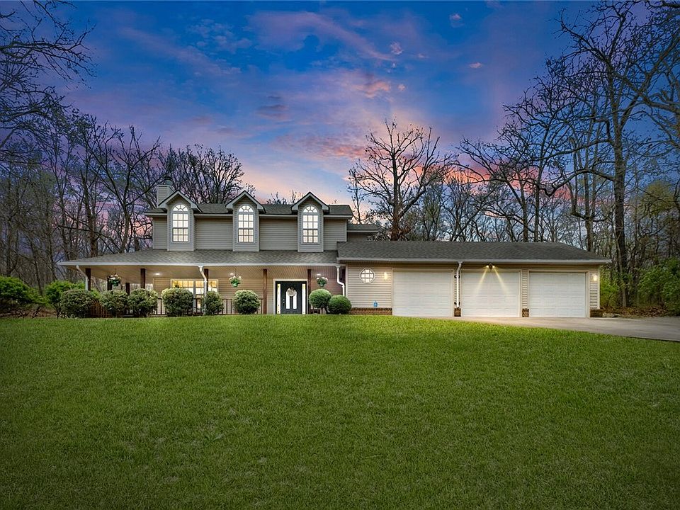 1st image of 13830 Canterbury Ln