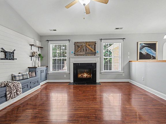 5th image of 1517 Dexter Ridge Dr